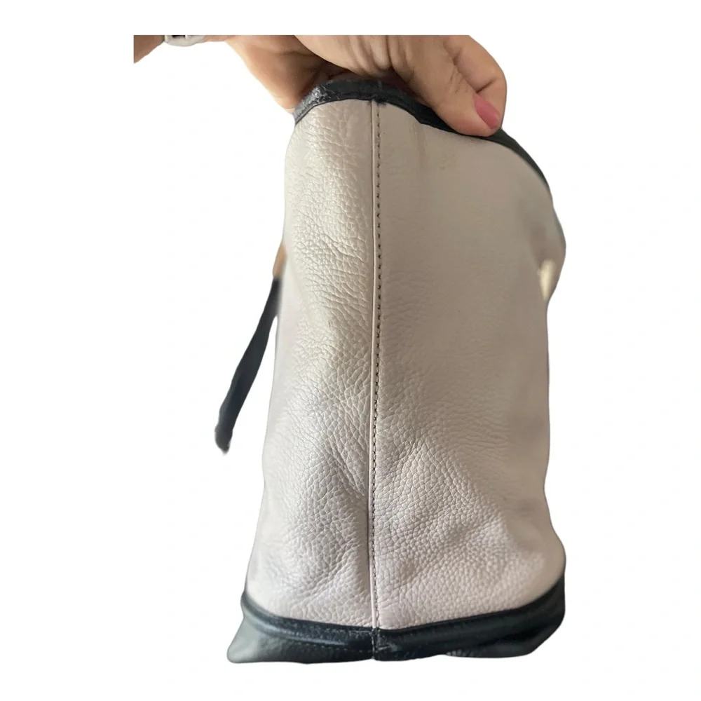 Kate Spade Large Tan + Black‎ Leather Tote Bag